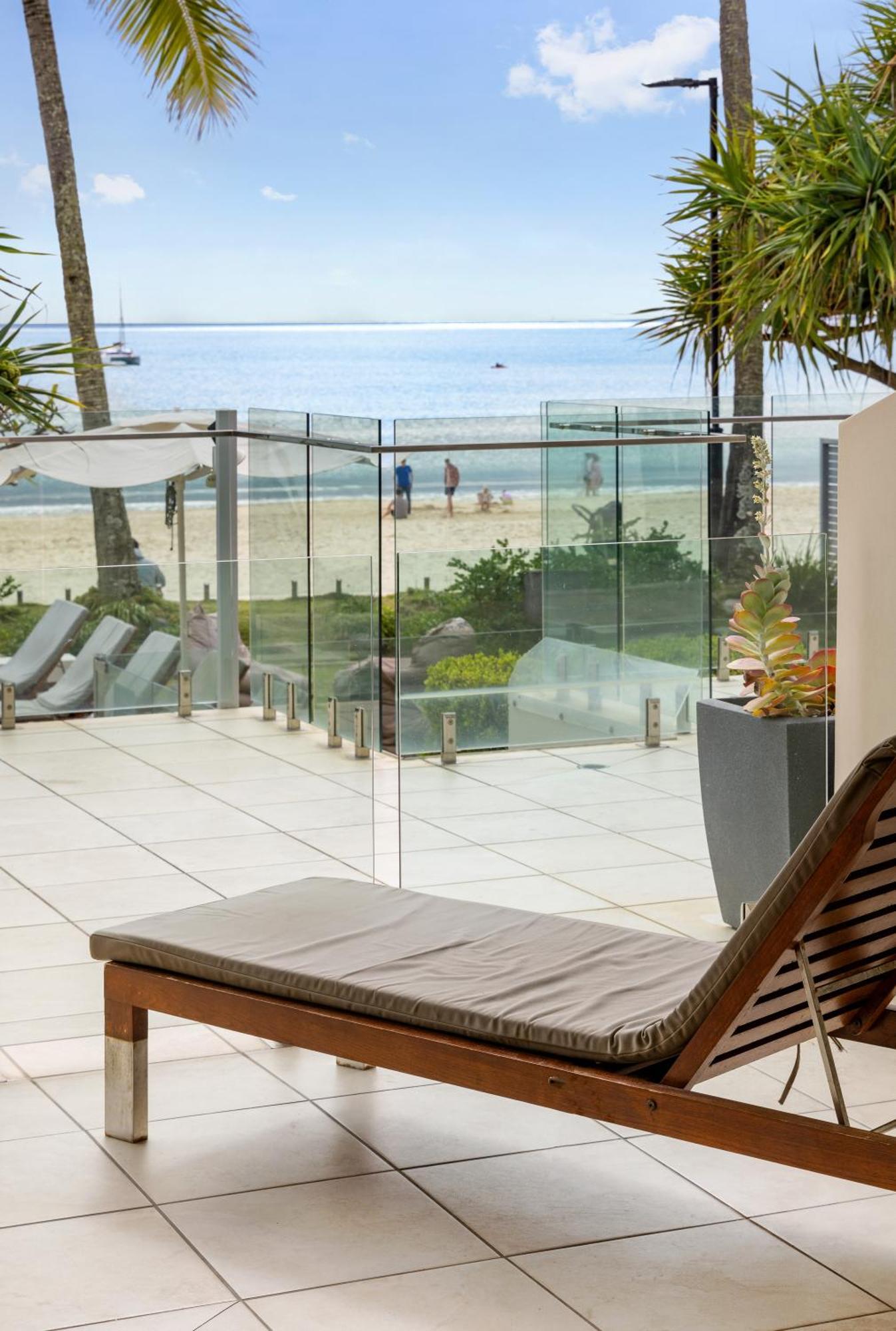 Fairshore 12: Absolute Beachfront, Direct Beach & Pool Access Noosa Heads Exterior foto